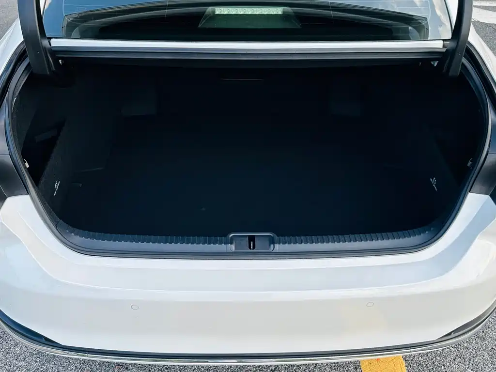 Lexus ES — миниатюра 12