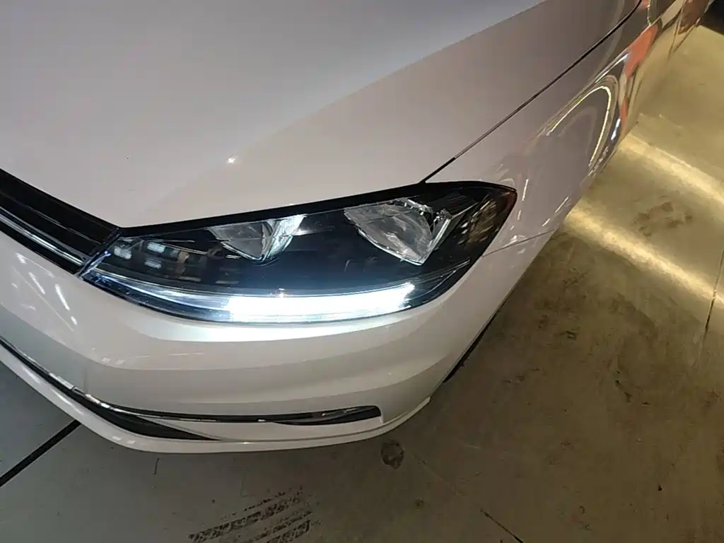 Volkswagen Golf — миниатюра 24