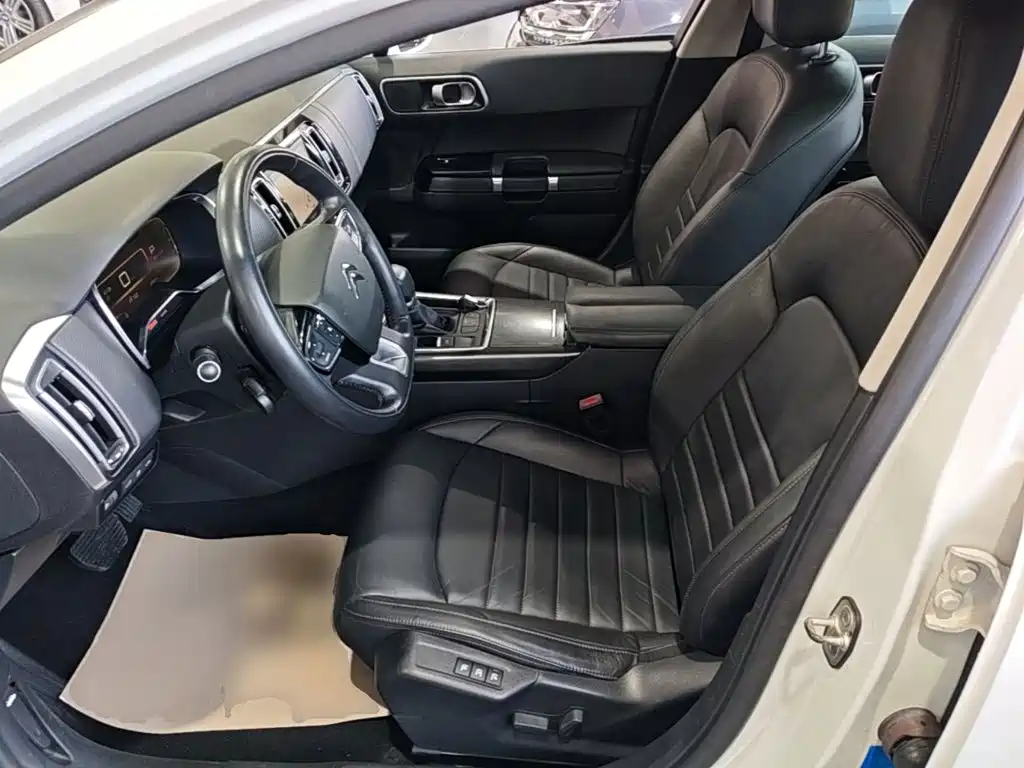 Citroen C6 — миниатюра 15