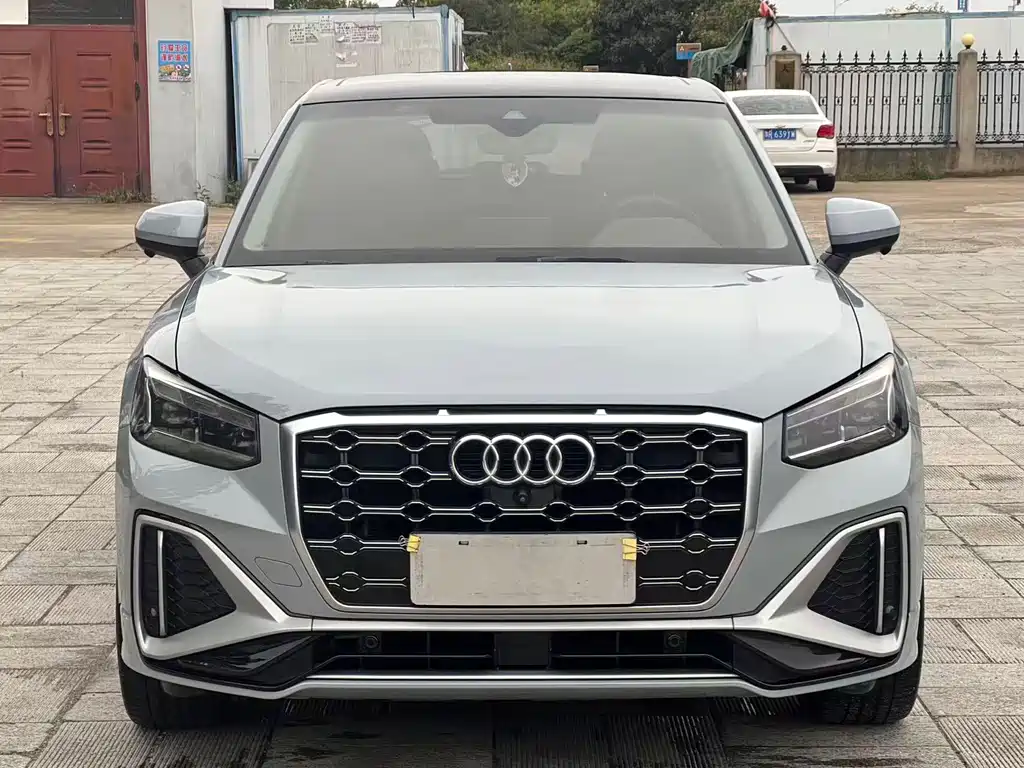 Audi Q2L — миниатюра 2