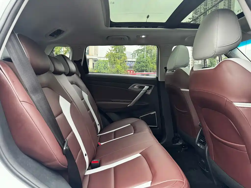 Geely Boyue — миниатюра 11