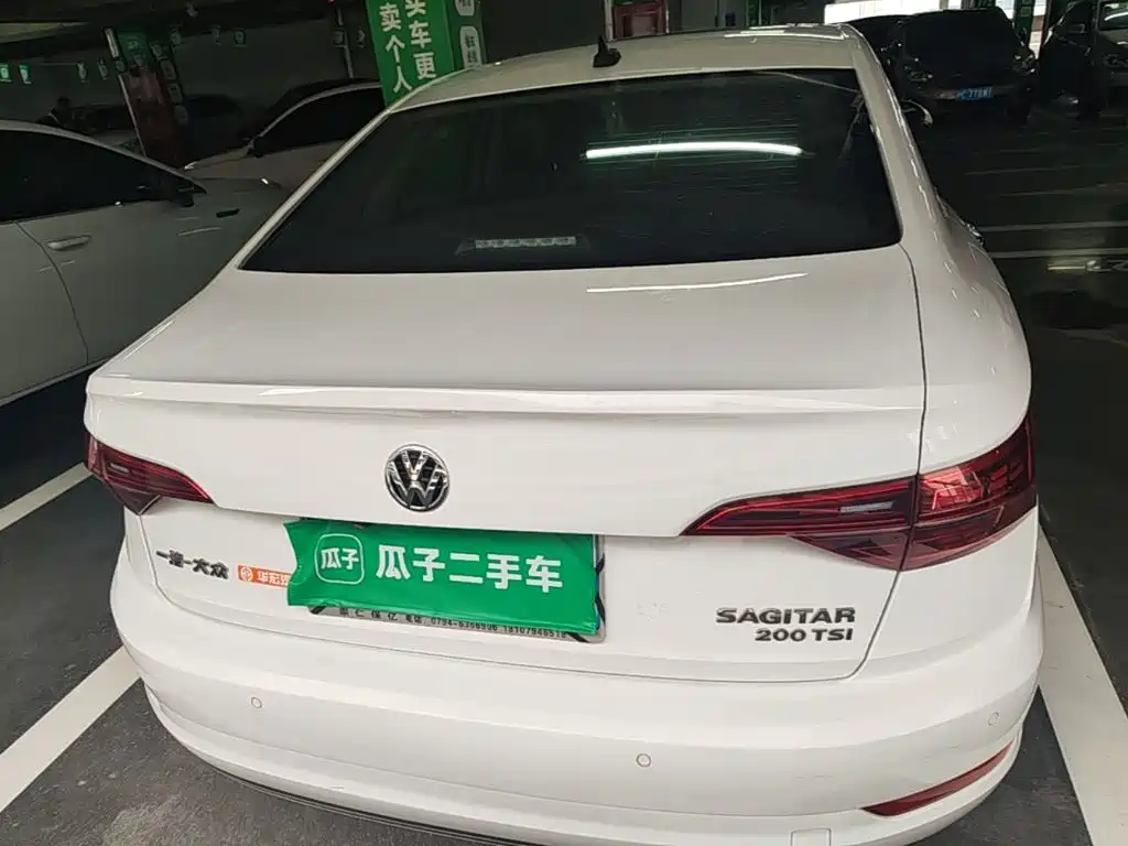 Volkswagen Sagitar — миниатюра 6