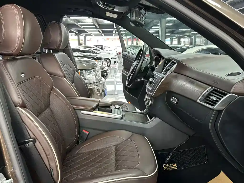Mercedes-Benz GL-Class — миниатюра 11