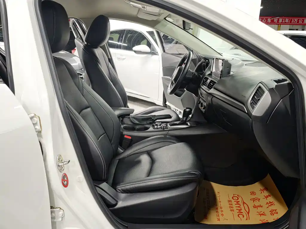 Mazda 3 Axela — миниатюра 8