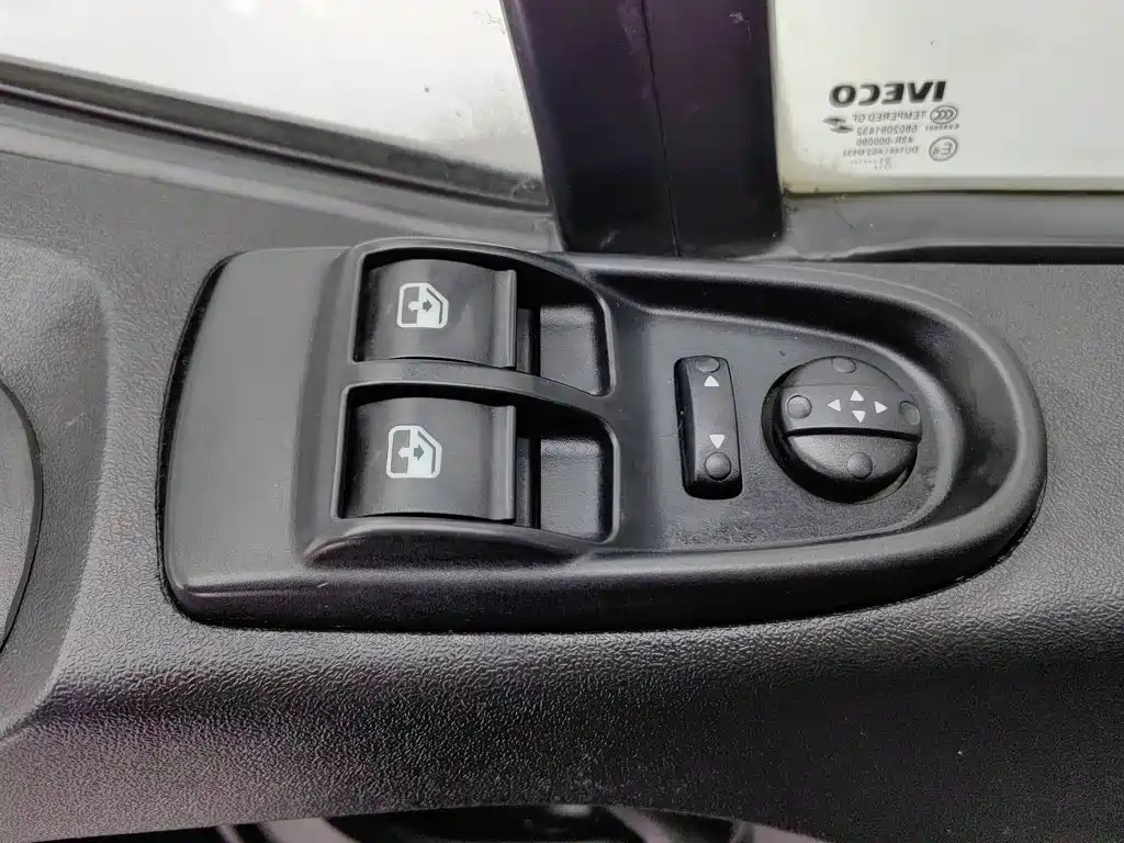 IVECO Ousheng — миниатюра 9