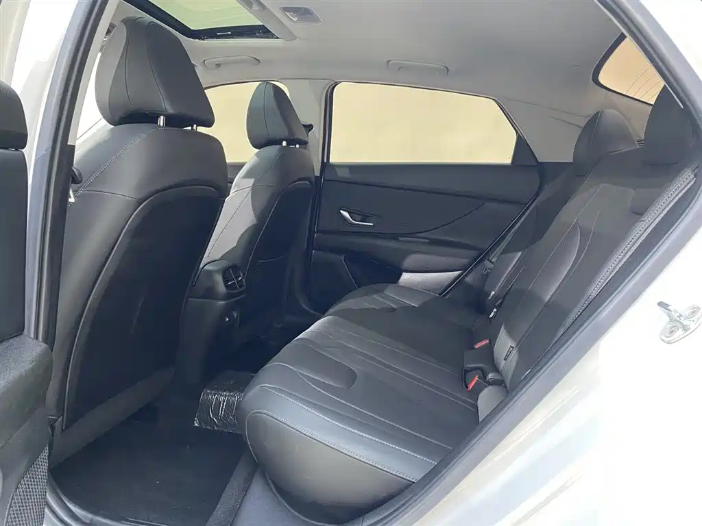 Hyundai Elantra id 4514215 из Китая 21