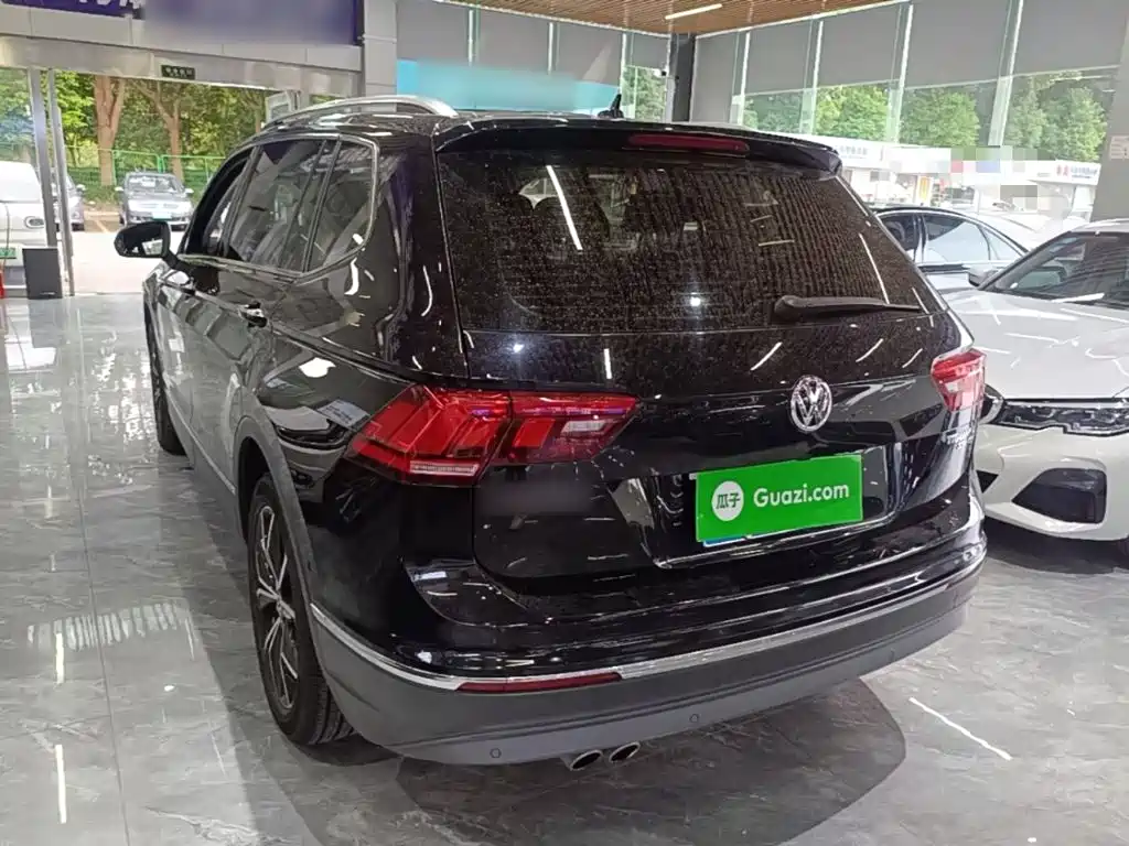Volkswagen Tiguan L — миниатюра 5