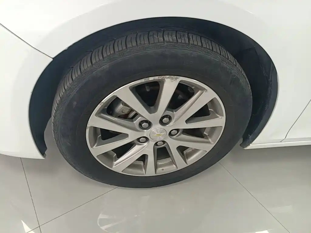 Chevrolet Malibu — миниатюра 23
