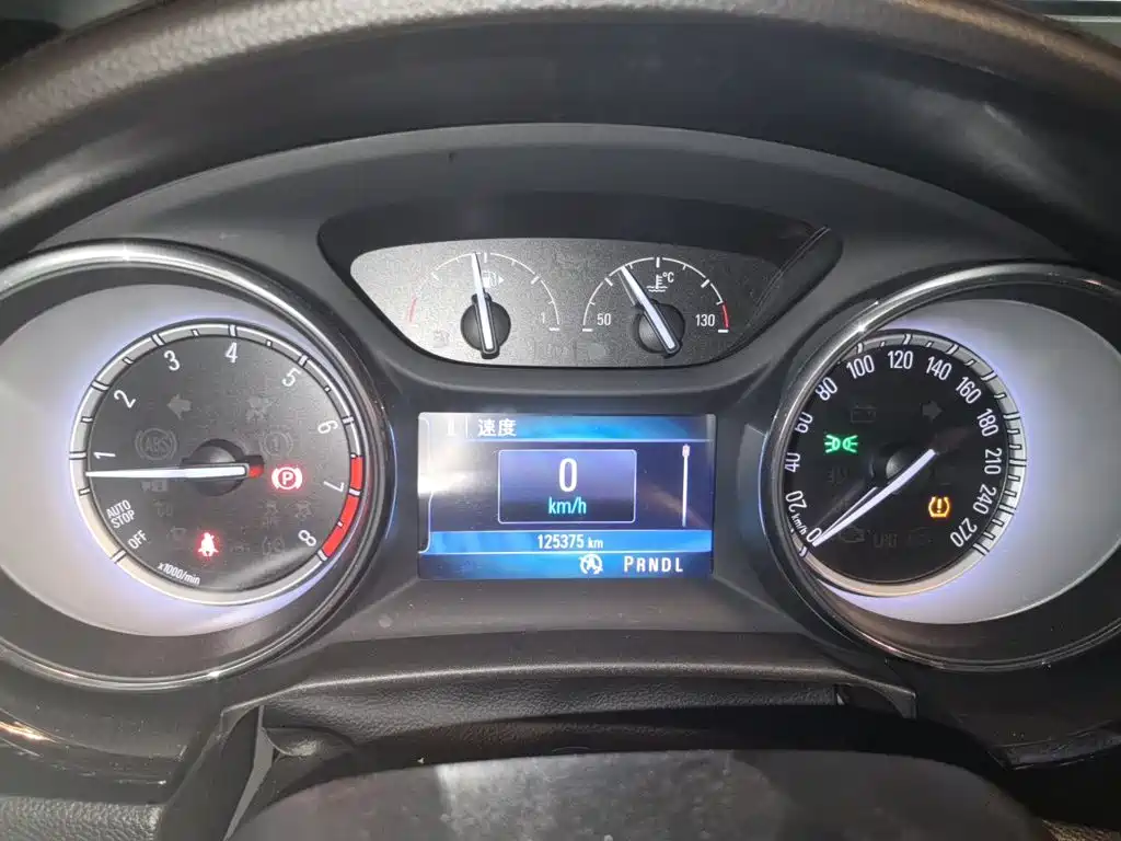 Buick Verano — миниатюра 12
