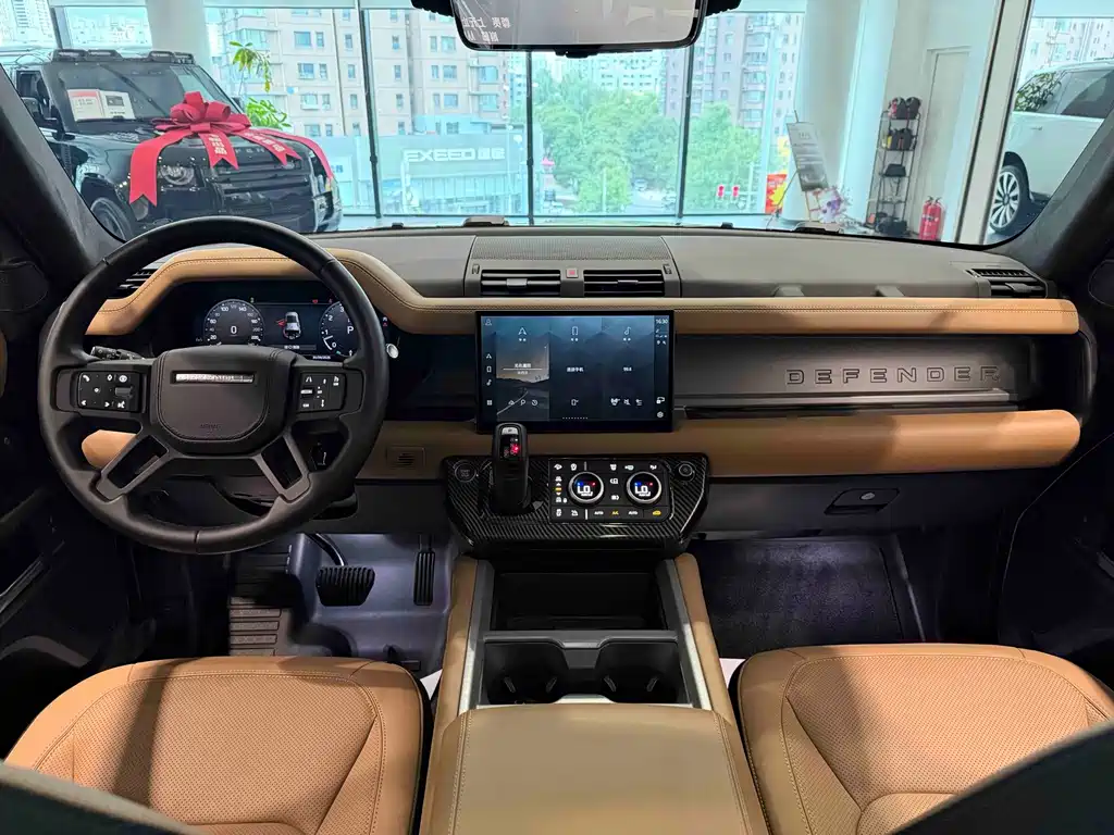 Land Rover Defender — миниатюра 19