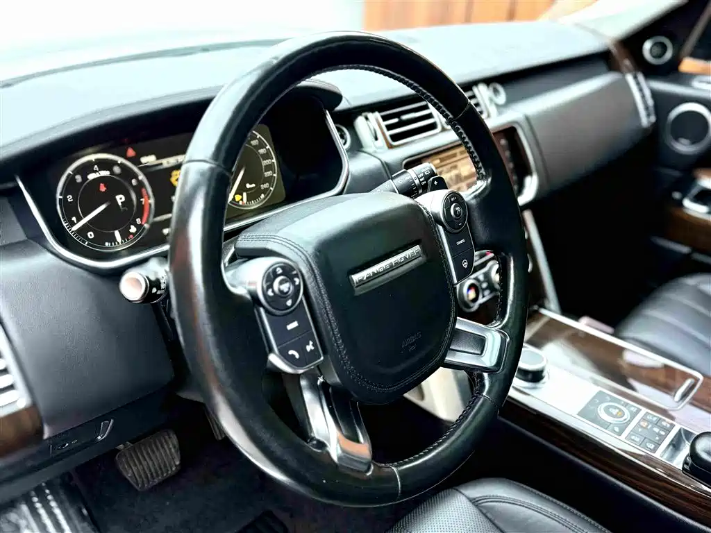 Land Rover Range Rover — миниатюра 10