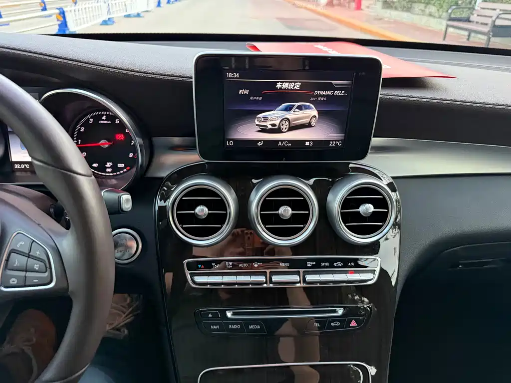 Mercedes-Benz GLC — миниатюра 15