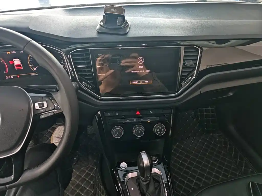 Volkswagen T-Roc — миниатюра 13