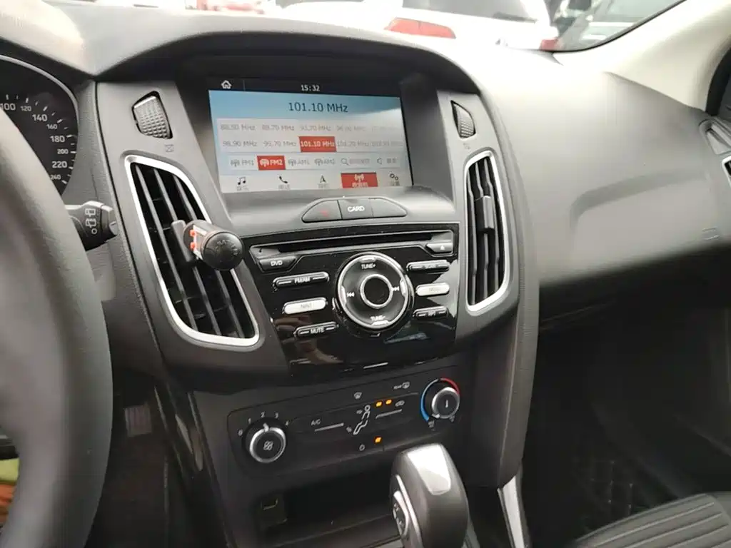 Ford Focus — миниатюра 13
