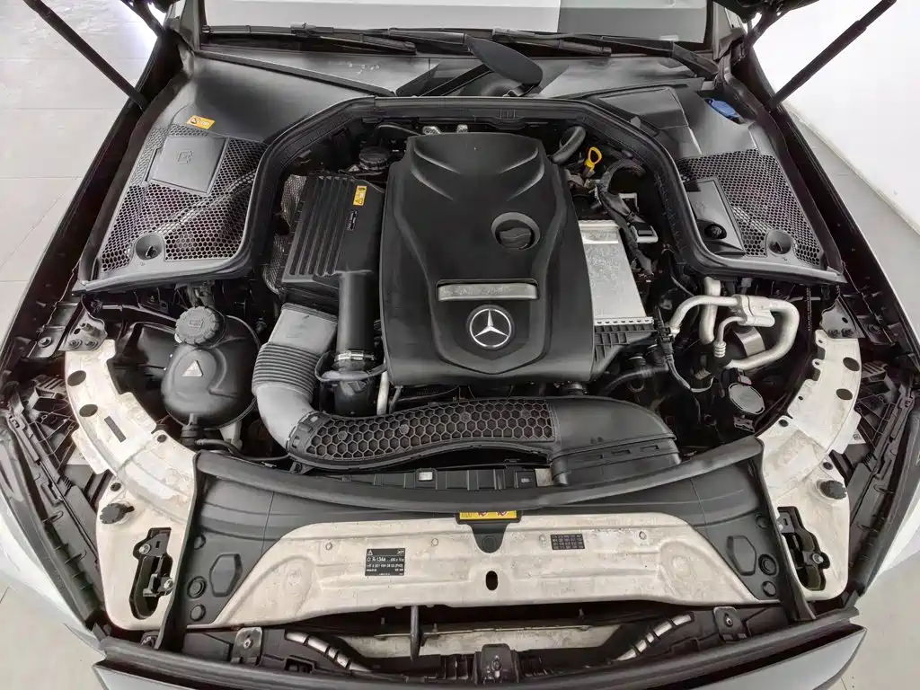 Mercedes-Benz C-Class — миниатюра 6
