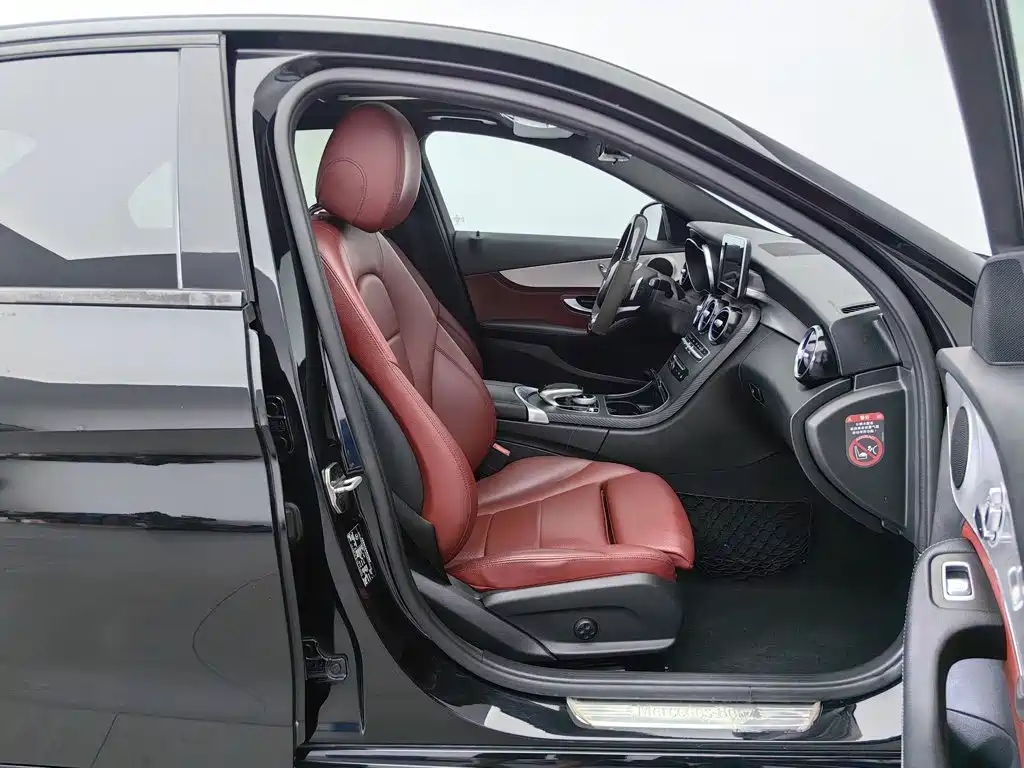 Mercedes-Benz C-Class — миниатюра 23