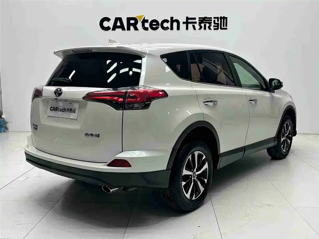 TOYOTA RAV4 RONGFANG