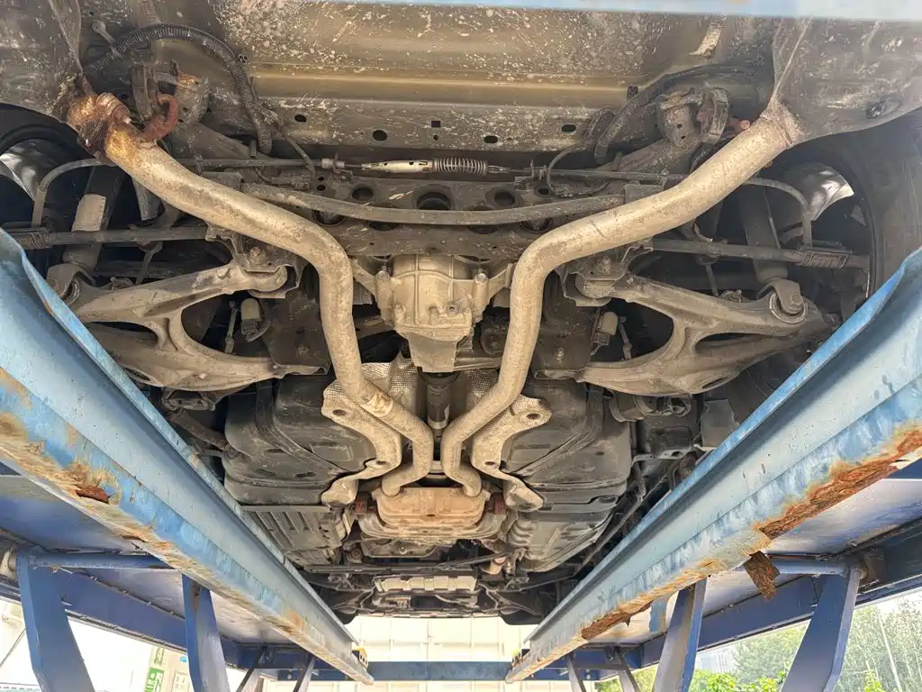 Jeep Grand Cherokee (Import) — миниатюра 30