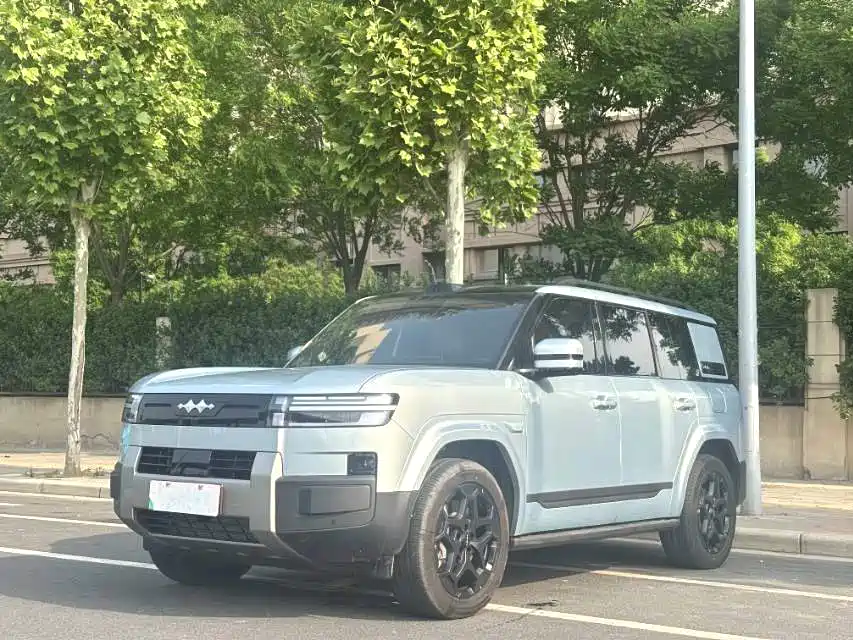 Fang Cheng Bao 钛7 2025