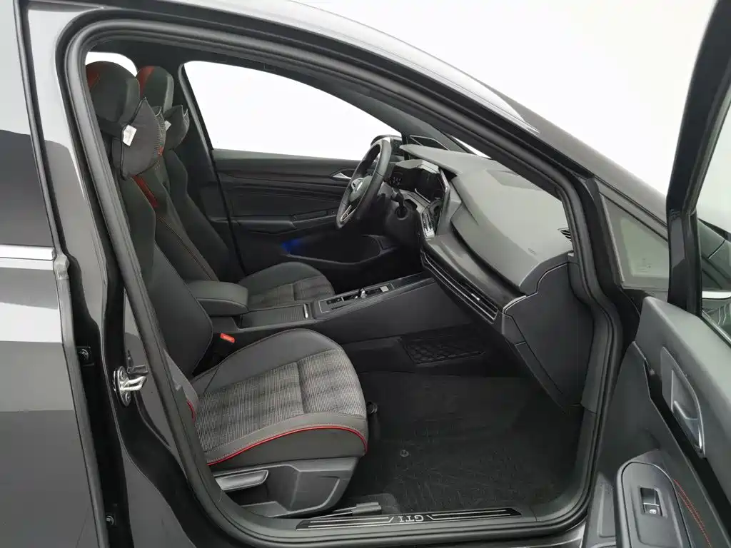 Volkswagen Golf GTI — миниатюра 23