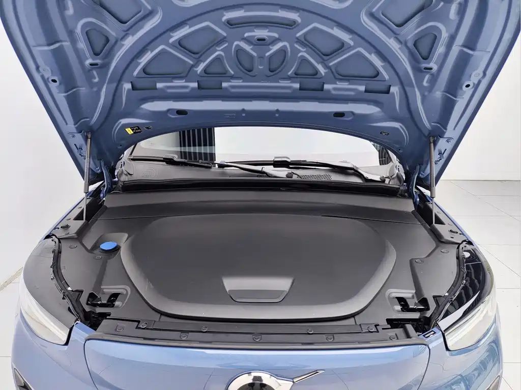 Volvo C40 — миниатюра 15
