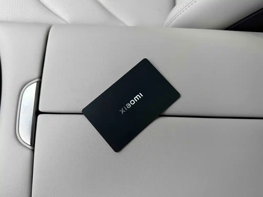 Xiaomi SU7 — миниатюра 9