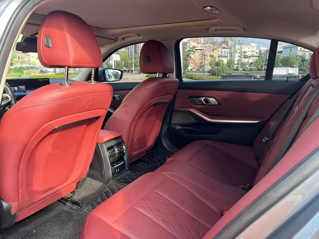 BMW 3 Series — миниатюра 10
