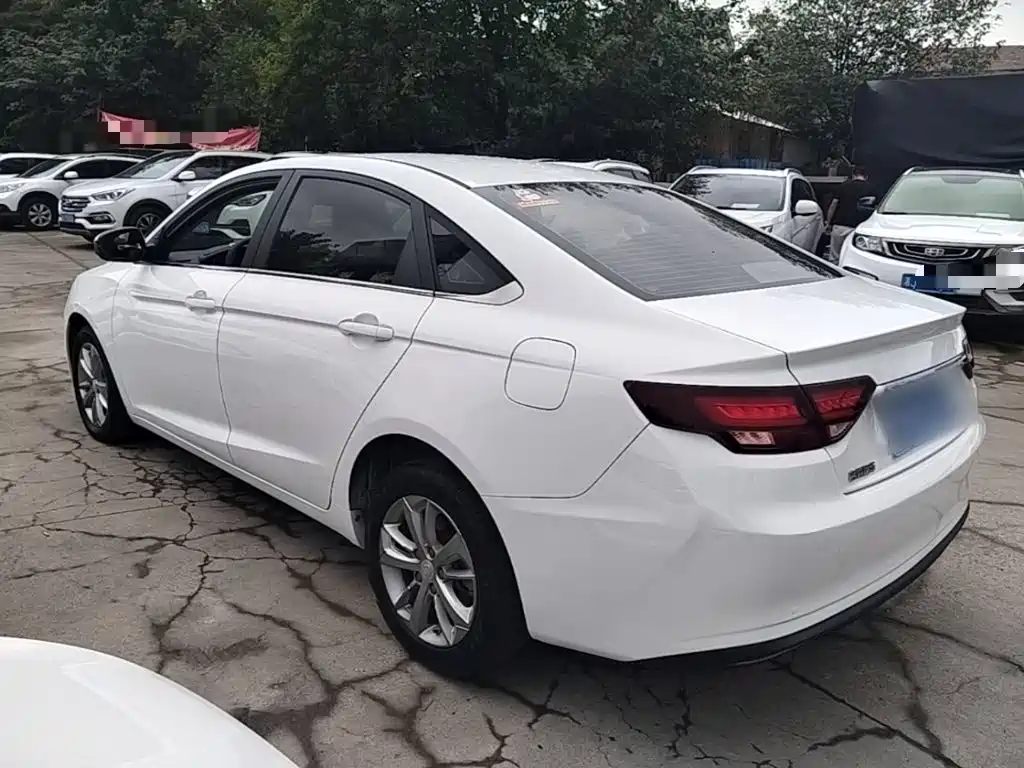Geely Emgrand GL — миниатюра 5