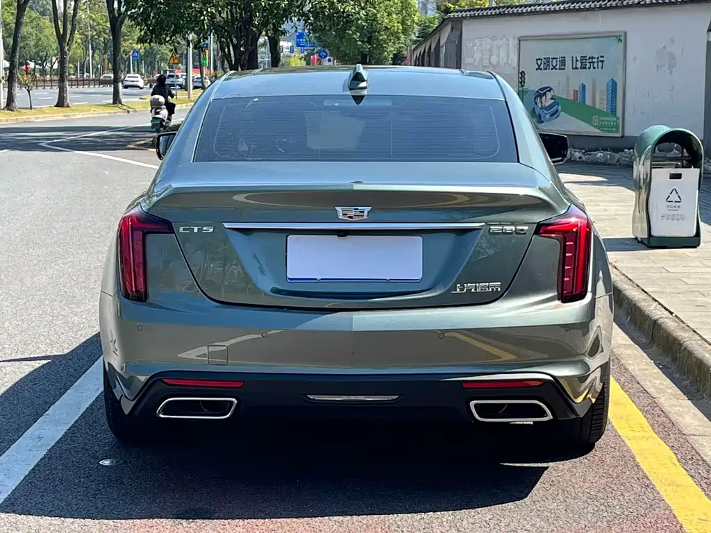 Cadillac CT5 — миниатюра 9