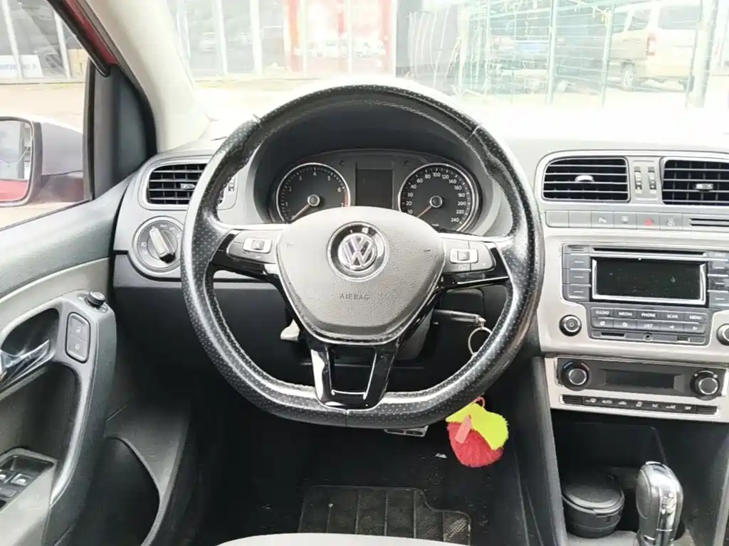 Volkswagen Polo — миниатюра 15