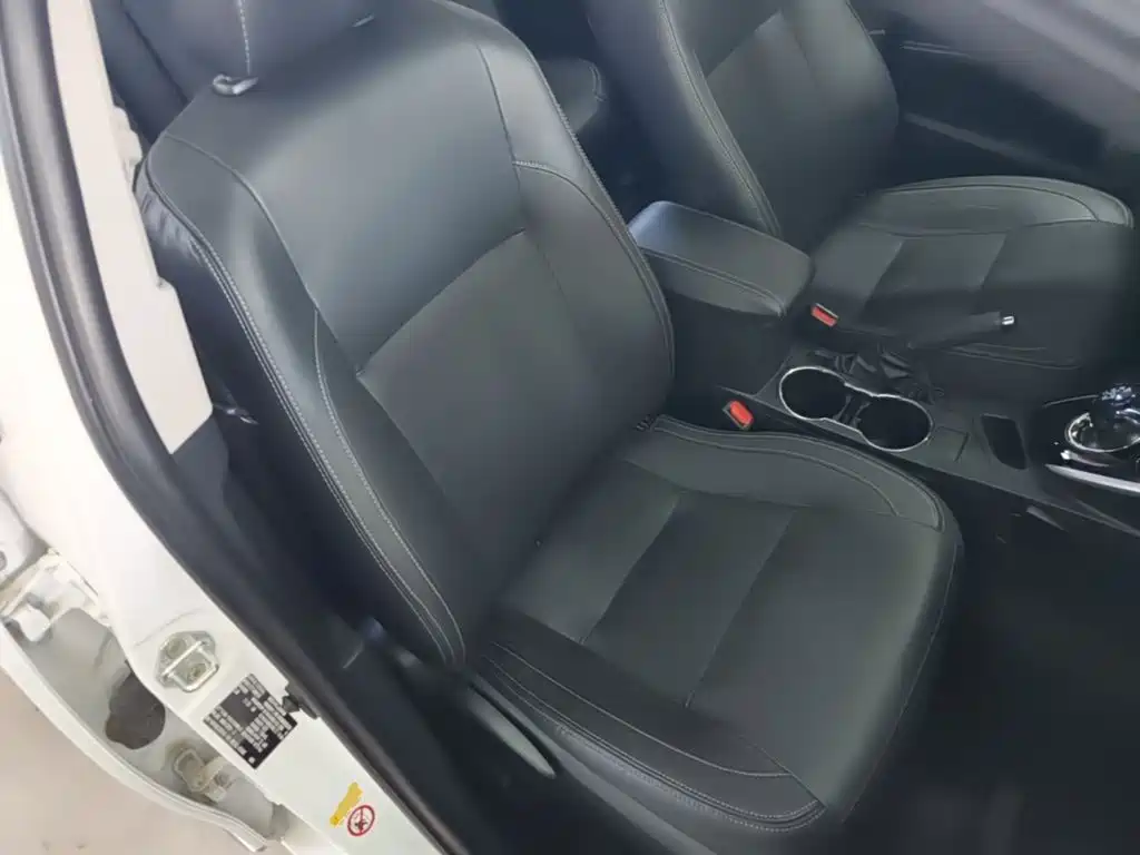 Toyota Corolla Hybrid — миниатюра 25