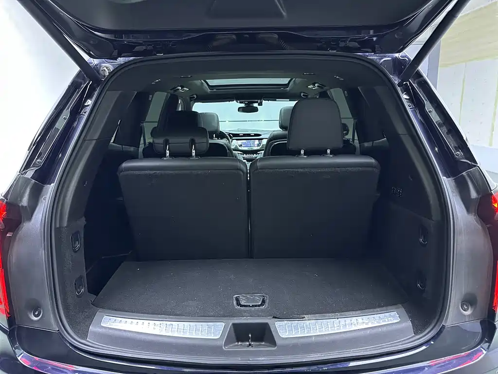 Cadillac XT6 — миниатюра 15