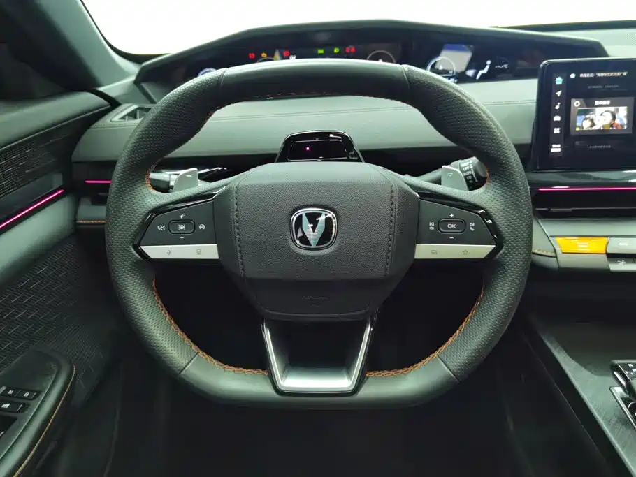 Changan UNI-V — миниатюра 15