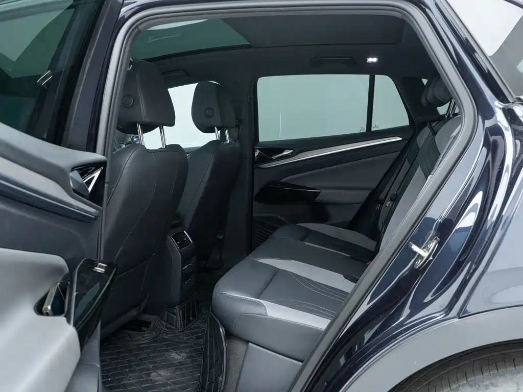 VOLKSWAGEN ID.4 CROZZ