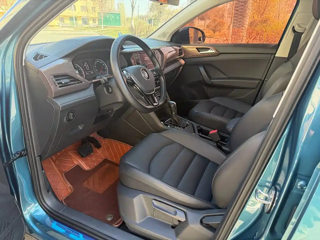 Volkswagen Tharu — миниатюра 3
