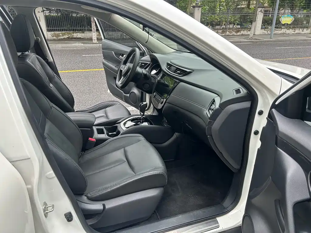 Nissan X-Trail — миниатюра 14