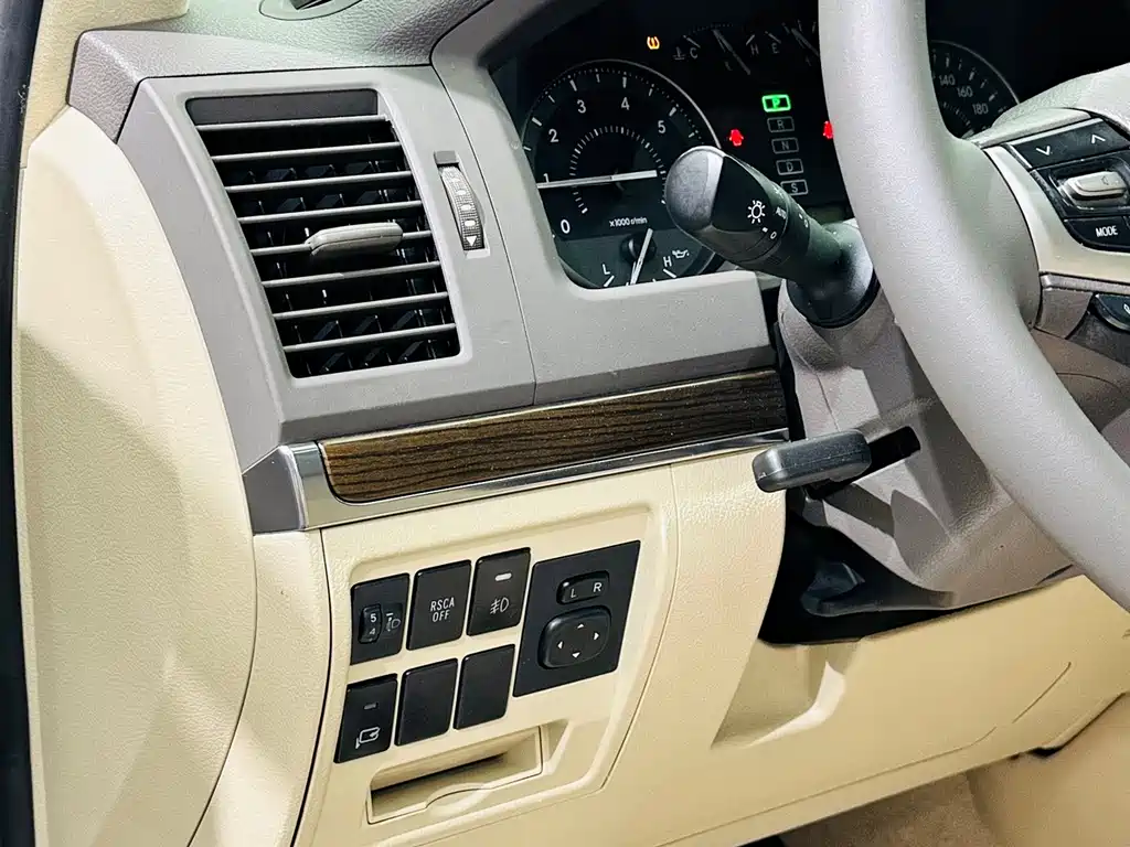 Toyota Land Cruiser — миниатюра 9