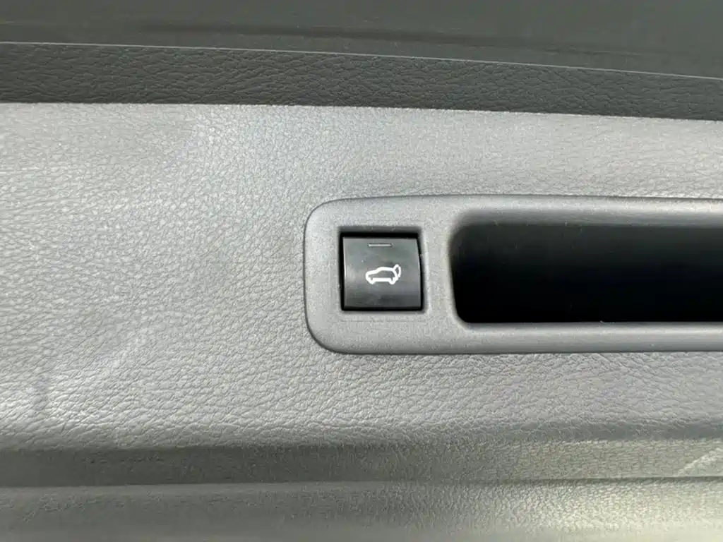 Toyota Sienna — миниатюра 21