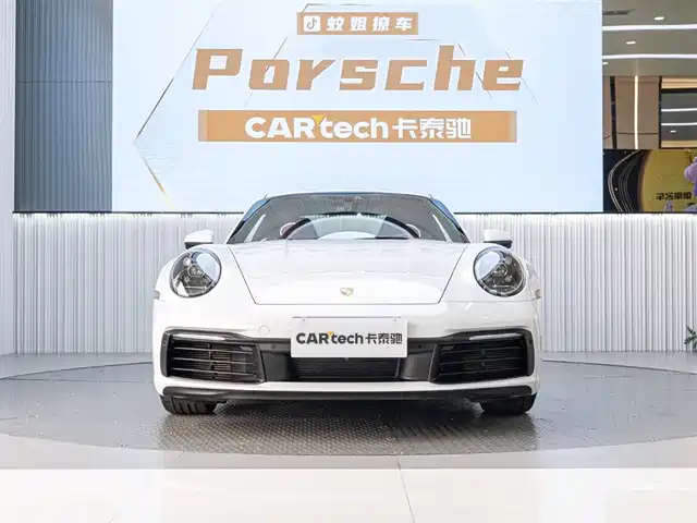 PORSCHE 911