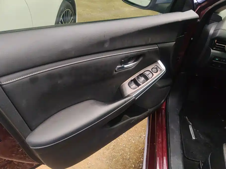 Nissan Sylphy — миниатюра 7