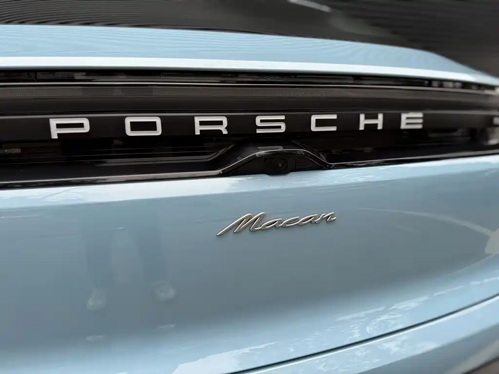 PORSCHE MACAN NEW ENERGY