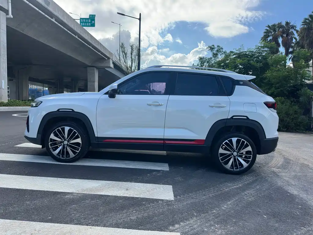 Changan CS35PLUS — миниатюра 8