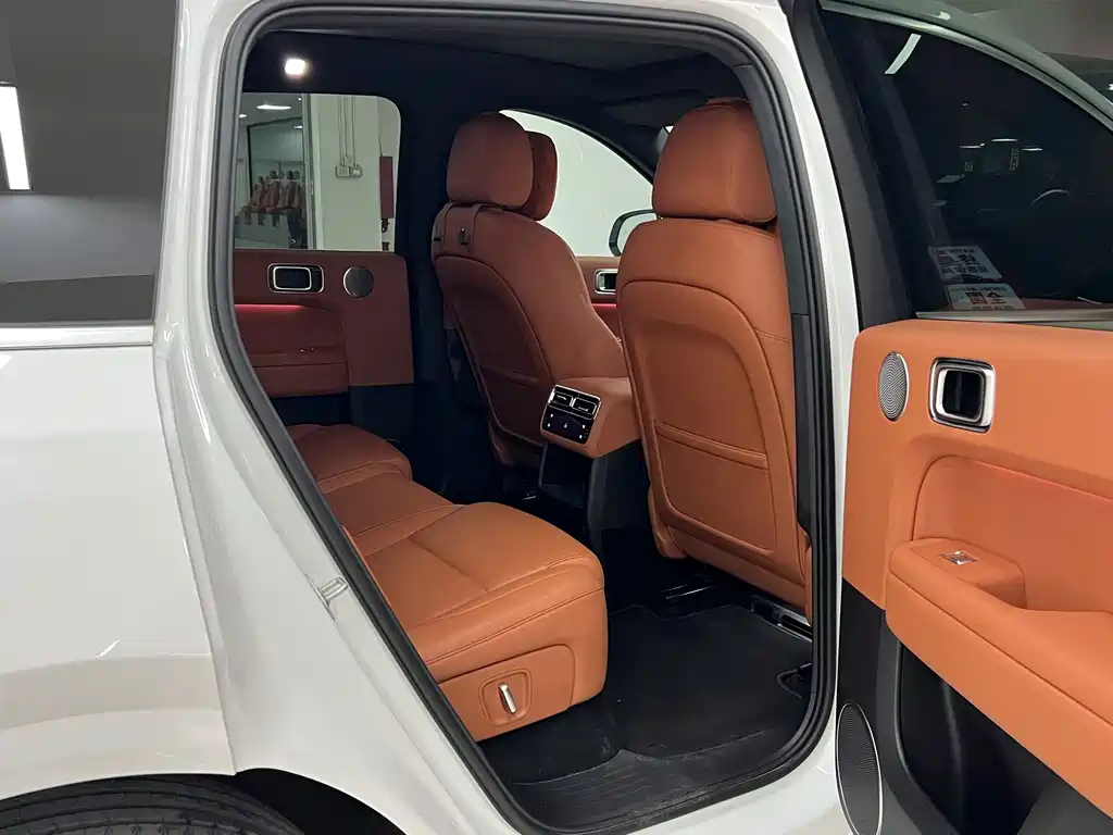 Li Auto Li L6 — миниатюра 10