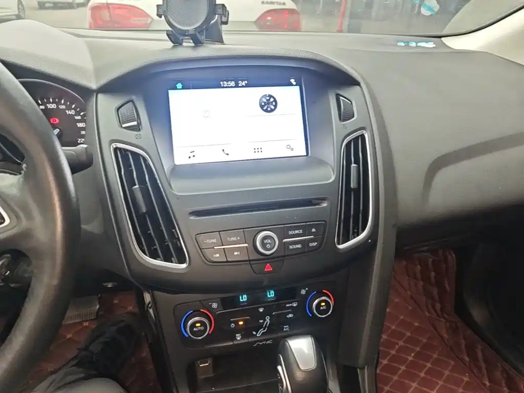 Ford Focus — миниатюра 13