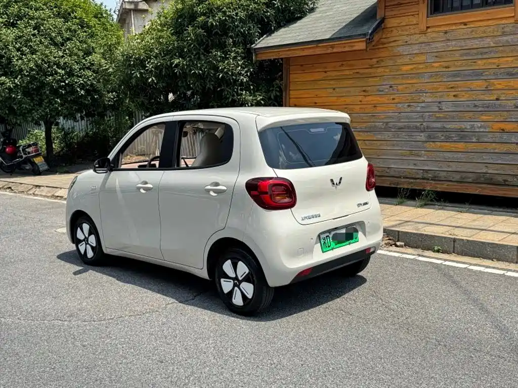 Wuling MINIEV — миниатюра 4