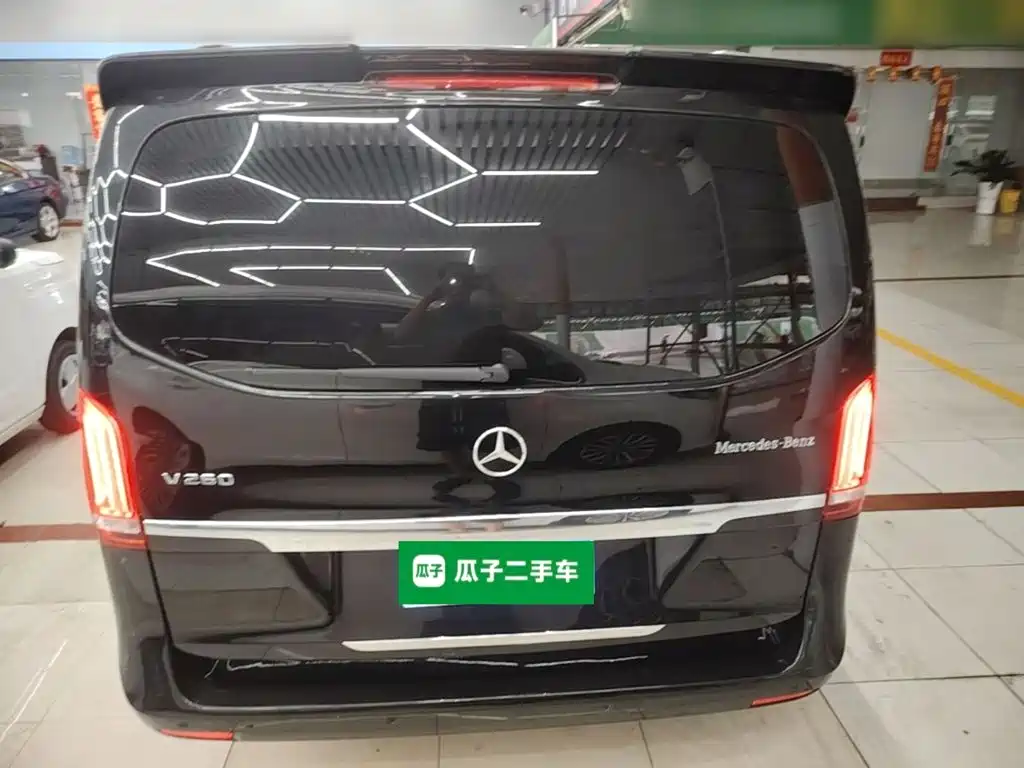 Mercedes-Benz V-Class — миниатюра 6