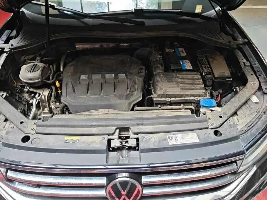 Volkswagen Tiguan L — миниатюра 10