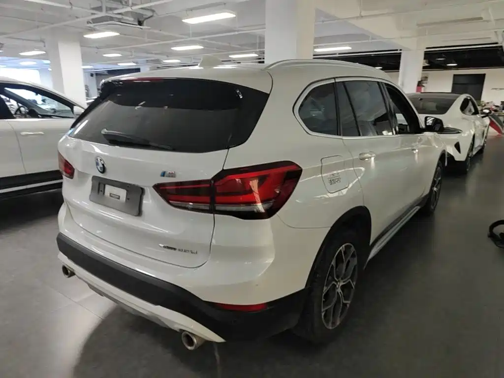 BMW X1 — миниатюра 7