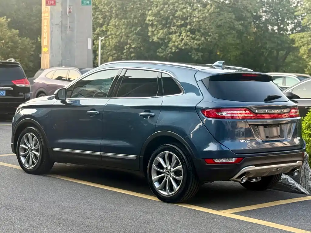 Lincoln MKC — миниатюра 8