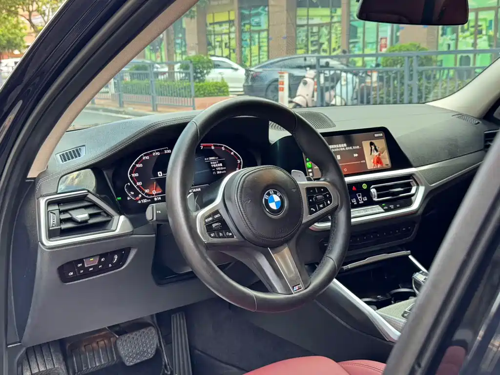 BMW 3 Series — миниатюра 11